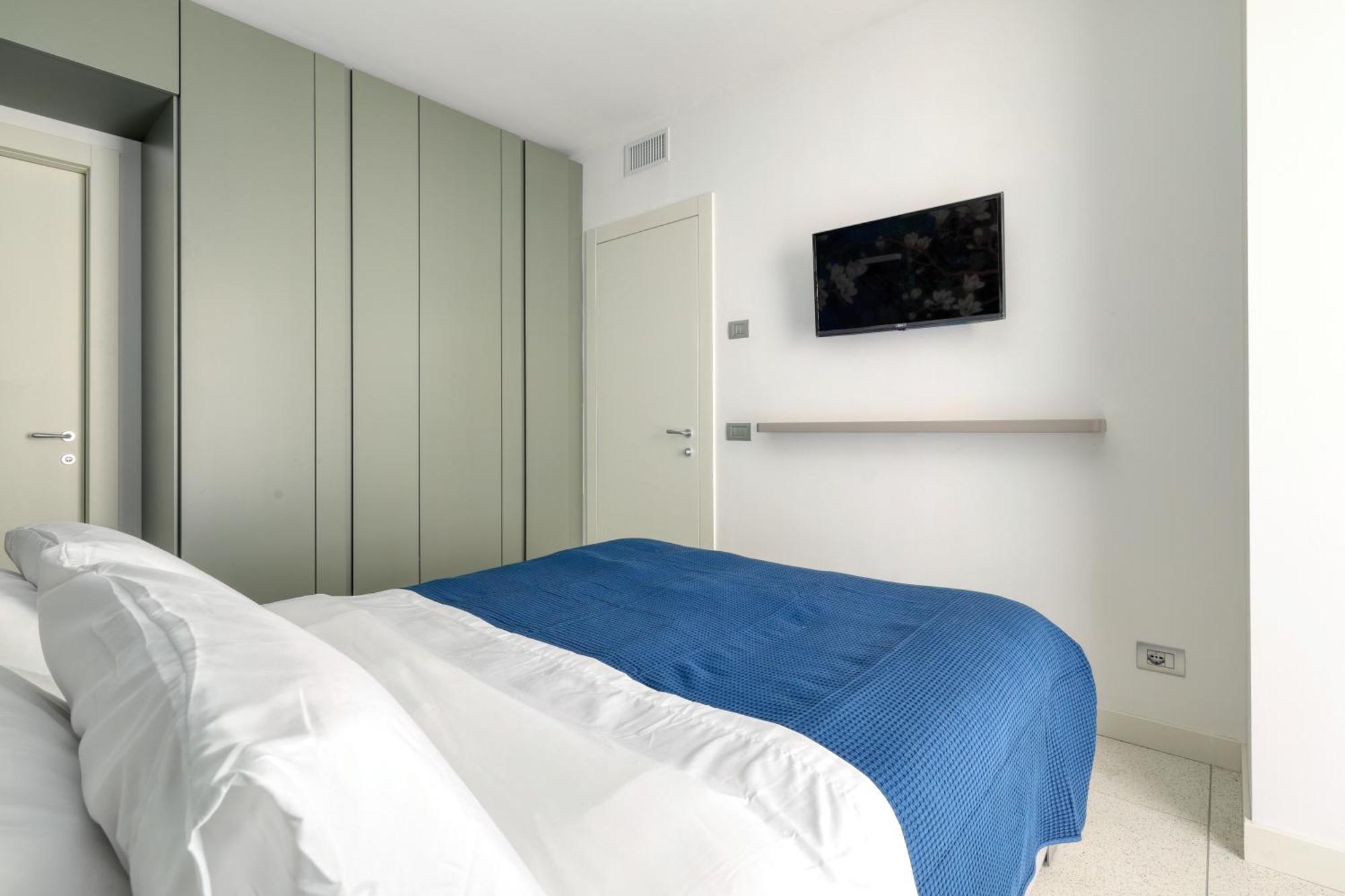 Luxury Apartment Con Terrazza, Palestra, Cowork & Box Privato Milan Exterior photo